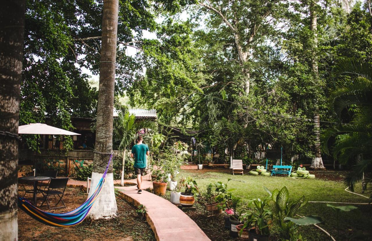 Yaxche Centro Hostal Y Camping Bacalar Eksteriør billede