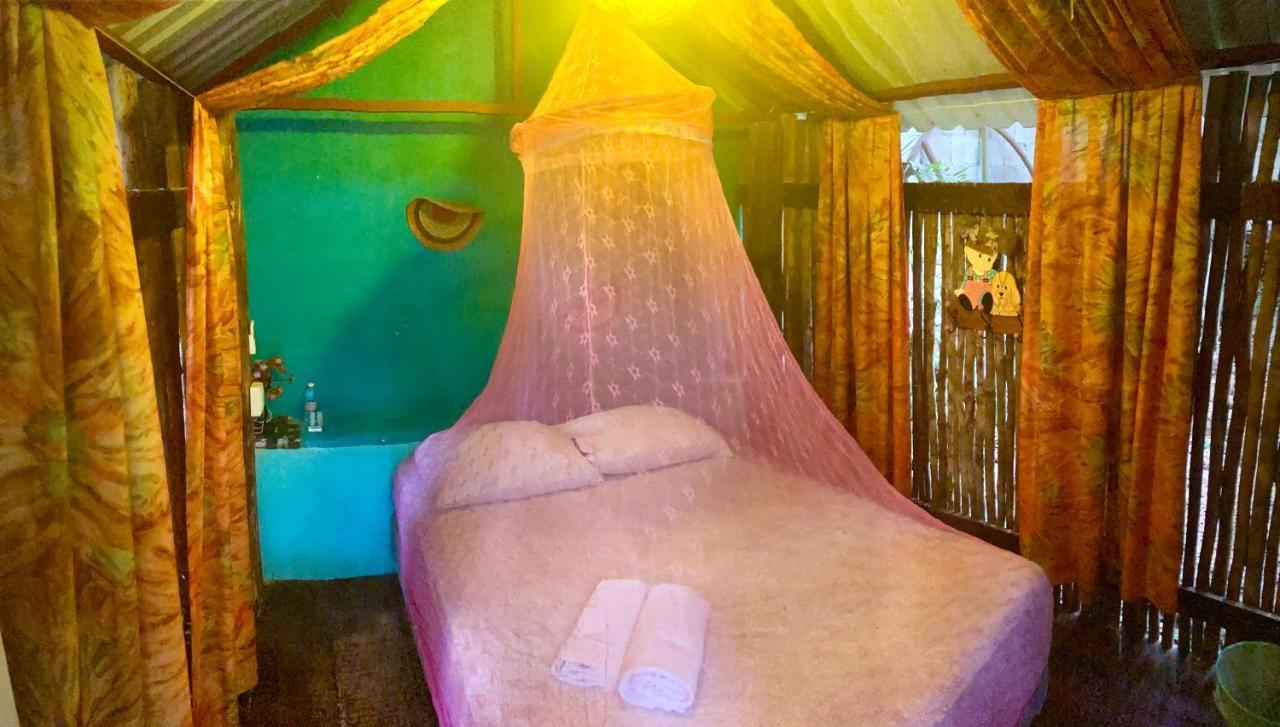 Yaxche Centro Hostal Y Camping Bacalar Eksteriør billede